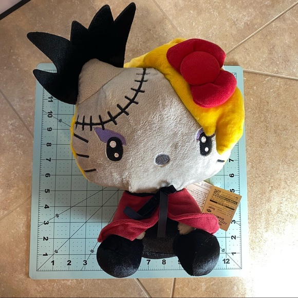 Sanrio Yoshikitty Halloween costume BIG plush - Picture 9 of 12
